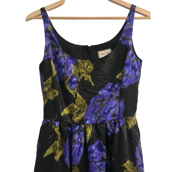 Becky & Max Women's Purple Black Floral Print Summer Dress SIZE 2 - Picture 2 of 7